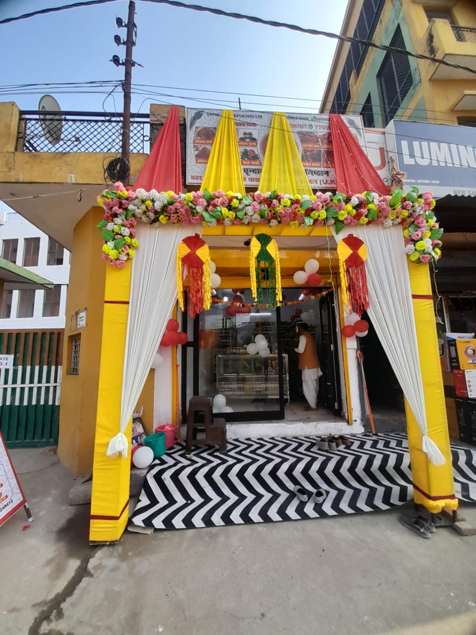Best sweet shop in Haridwar — Vrindavan Aushadhiya herbal sweets, Amla Barfi, Guava Burfi and Bael sweets